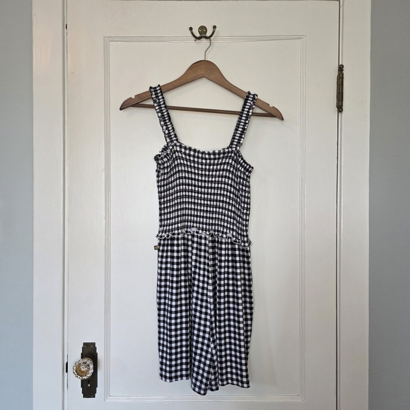 La Vie En Rose Black and White Sleeveless Jumpsuit - Picture 5 of 6